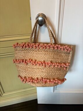 Jute woven Pom-Pom Tote Bag in Natural and coral